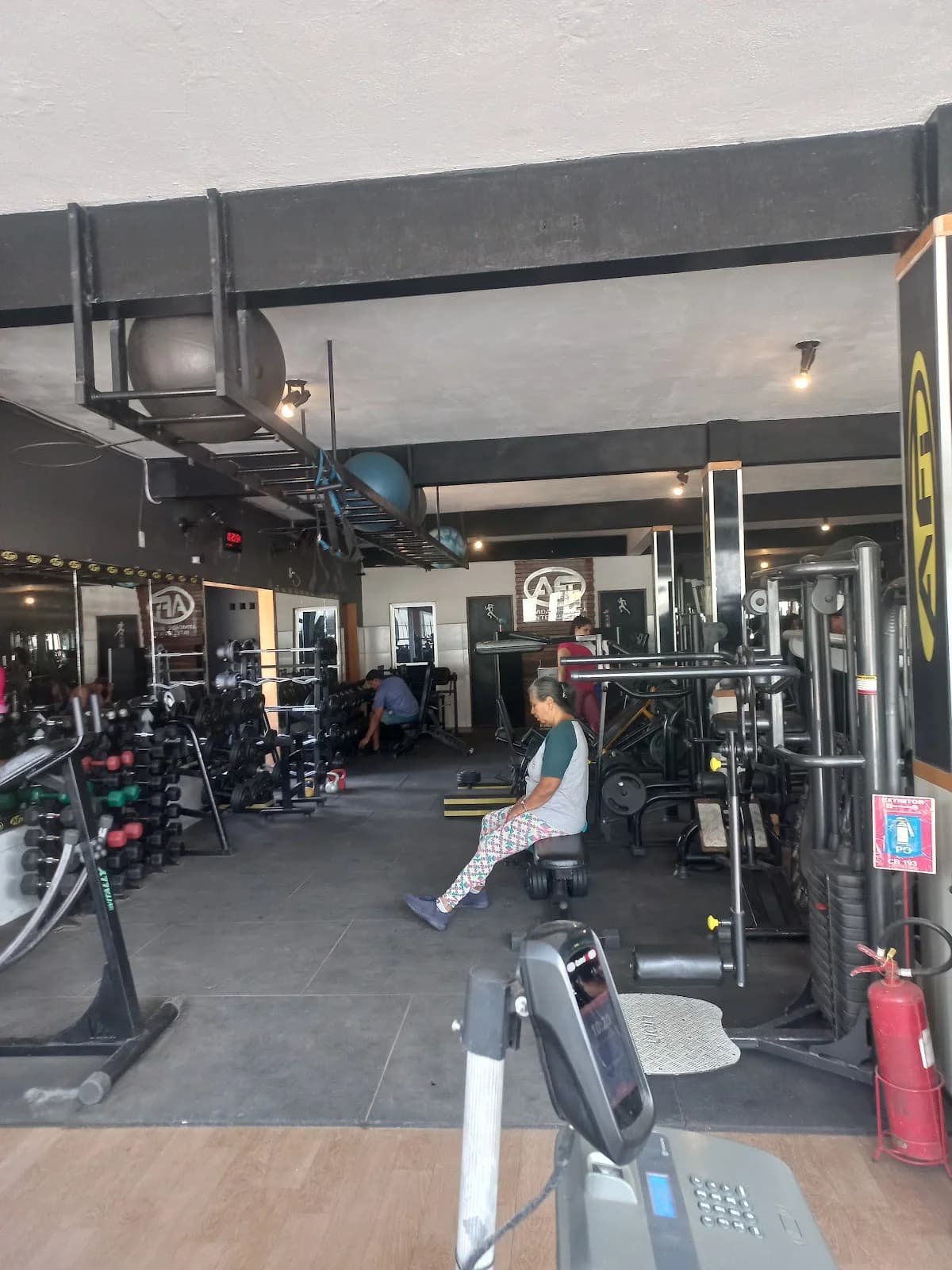 Academia AFI( Atividade Fisica Inteligente)