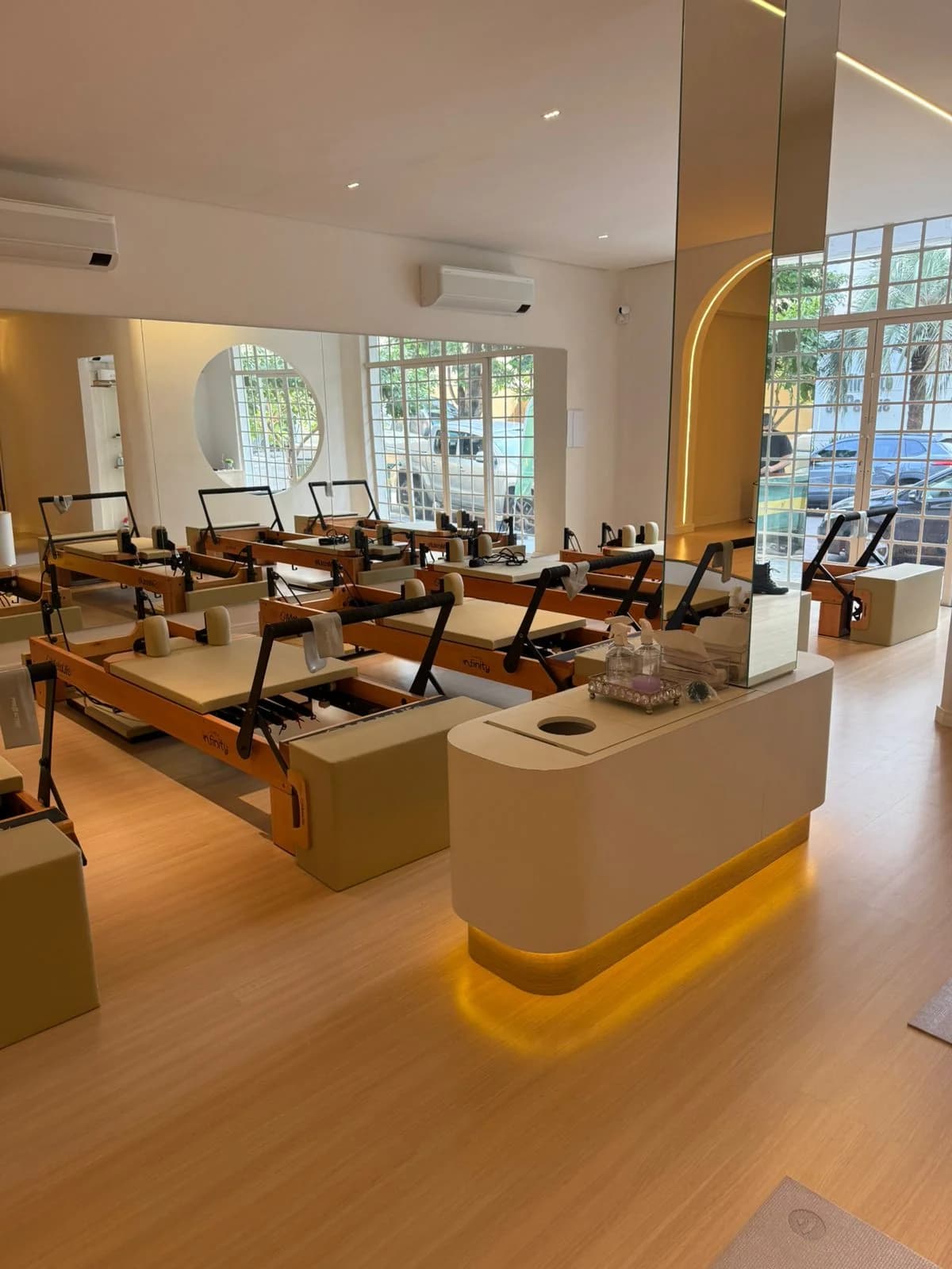 Kátia Simões Studio Pilates - Referência na Melhora da Dor em Maringá