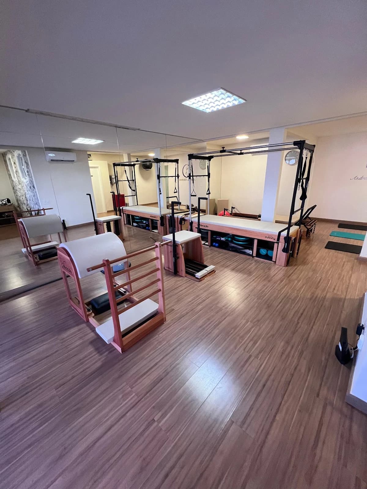 Studio Pilates Andressa Nascimento - Fisioterapia | Estudio de Pilates | Melhor Pilates no Marista em Goiânia