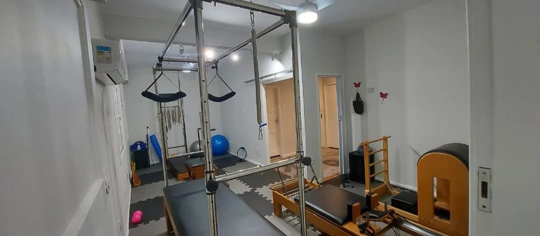 Espaço Adriana Santiago - Pilates e Massagens