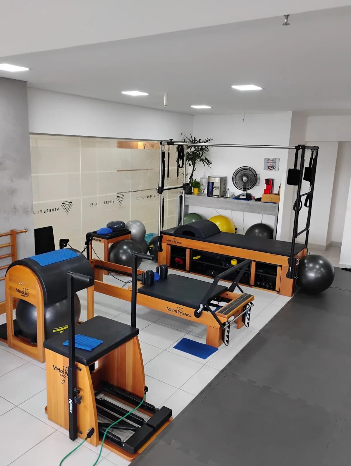 Vivere Pilates by Crispim