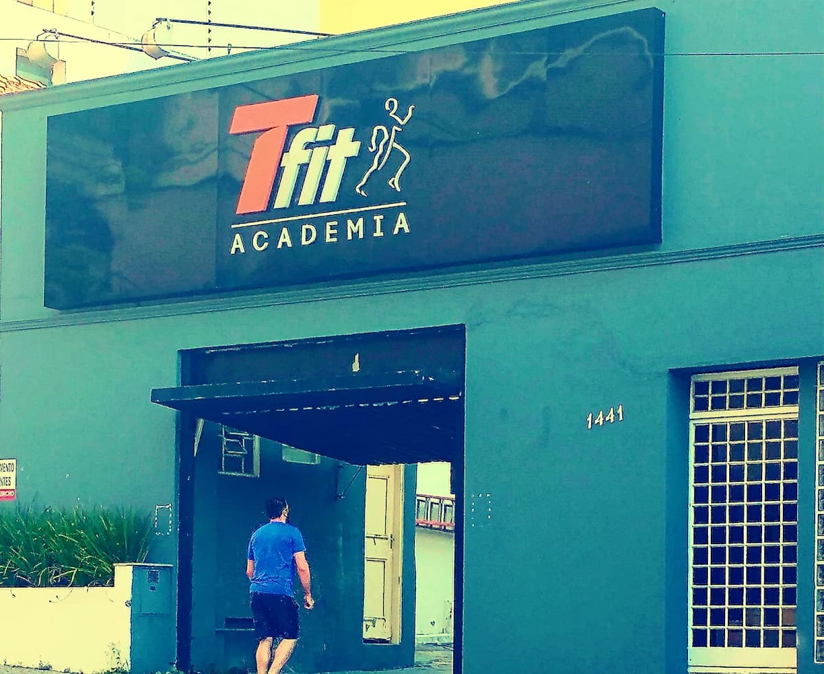 TFIT ACADEMIA e STUDIO PILATES