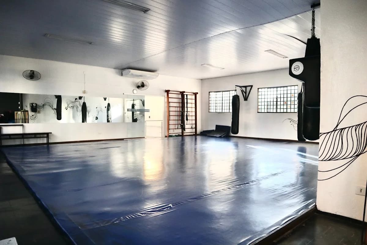 Academia Físico & Forma