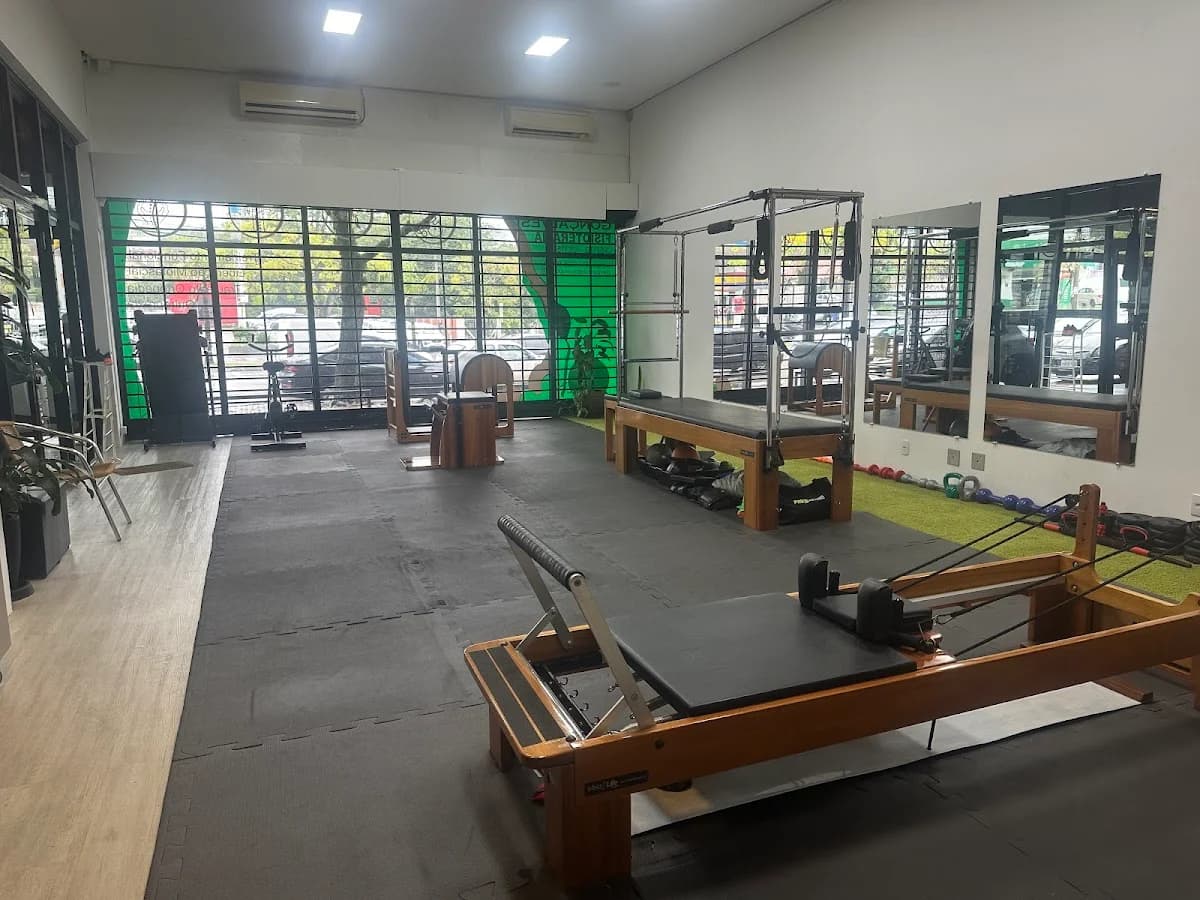 Adrio Gonçalves Fisioterapia e Estudio de Pilates
