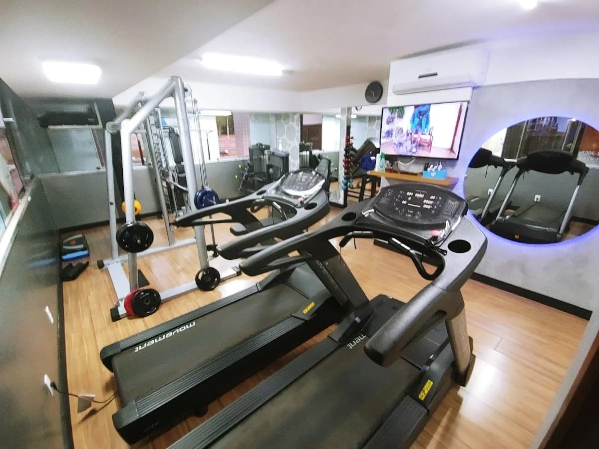 Studio Mariana Falcão - Atividade Física Personalizada