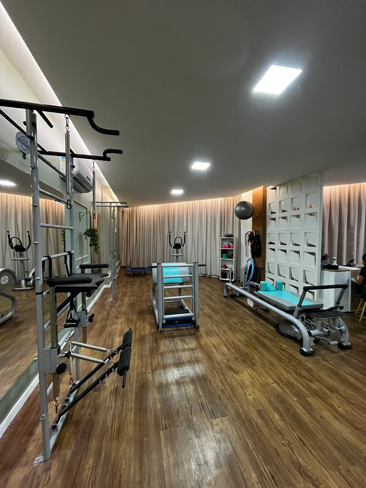 Espaço Camila Barbosa - Pilates, Fisioterapia e Osteopatia