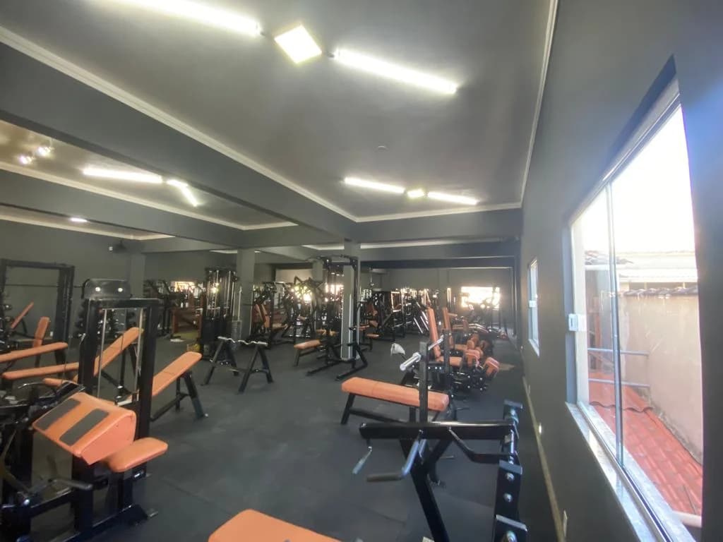 Academia Body Strong JC