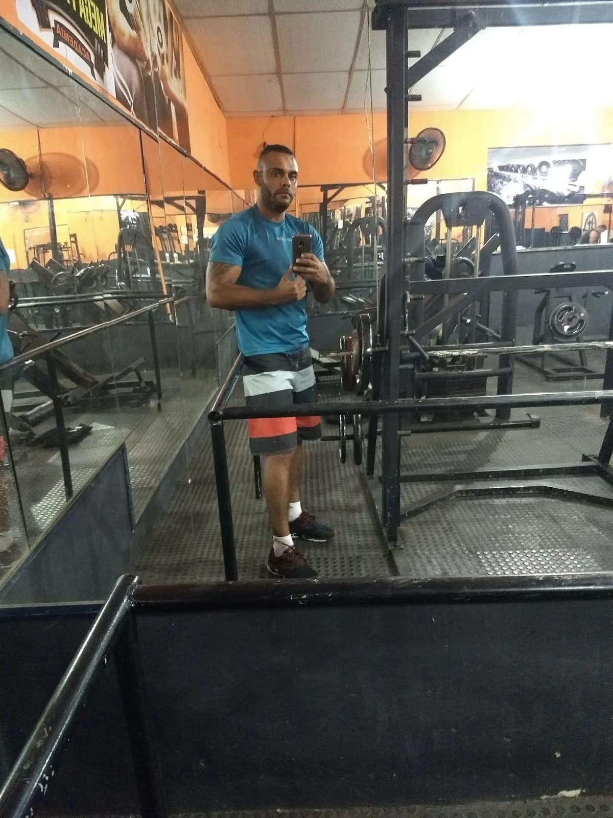 Academia Mega Fitness