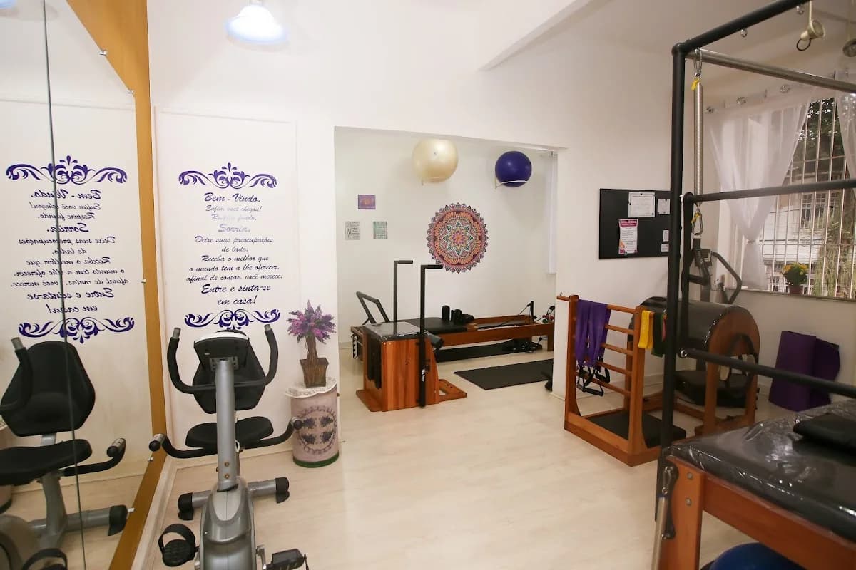 Laura Rezende - Equilíbrio do Corpo - Pilates & Fisioterapia