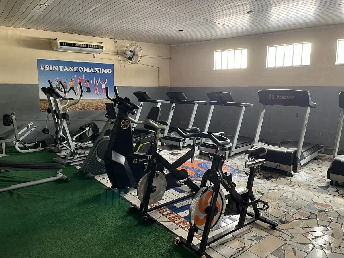 Academia Máximo Fitness