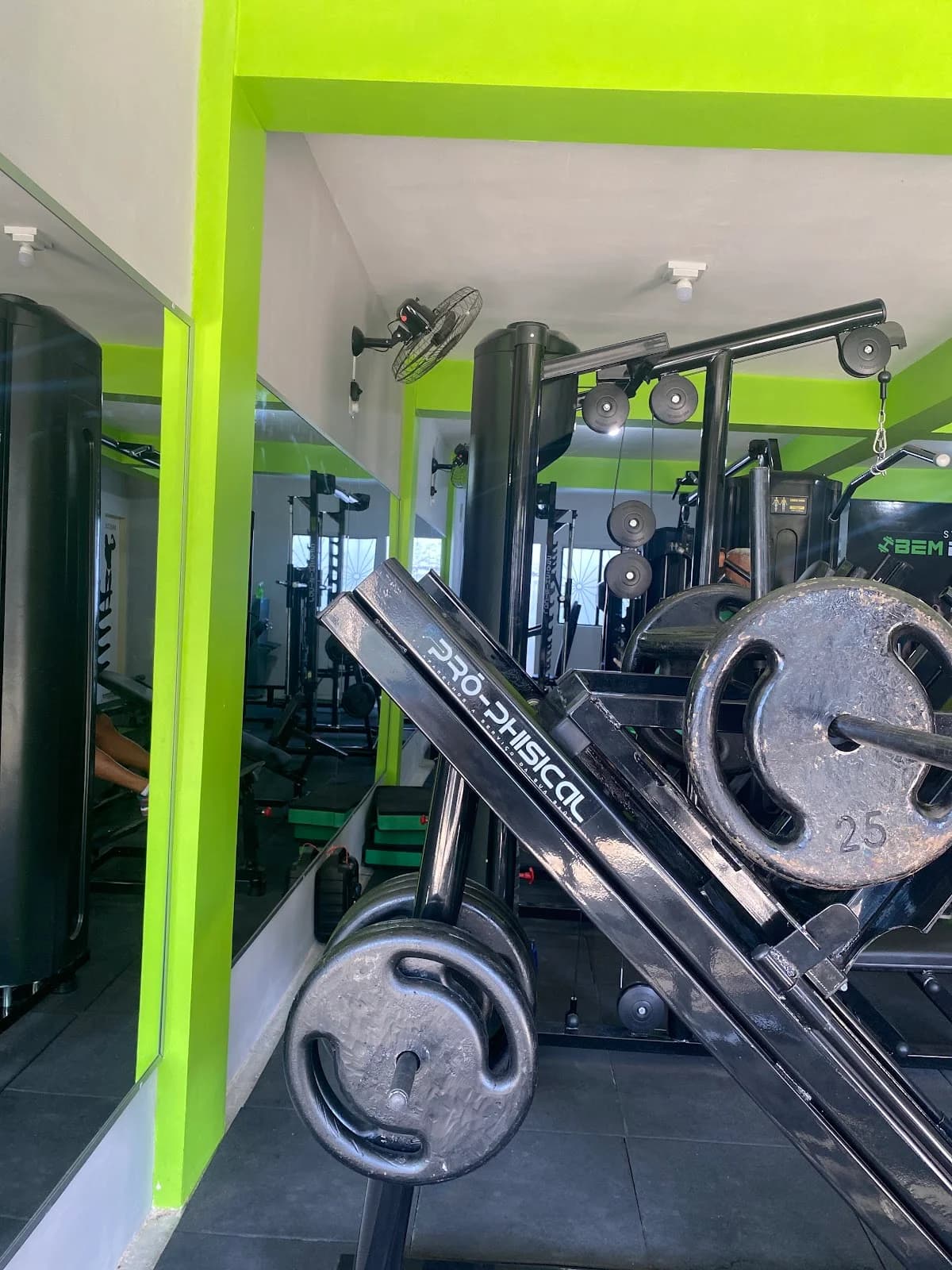 Academia Bem Fitness