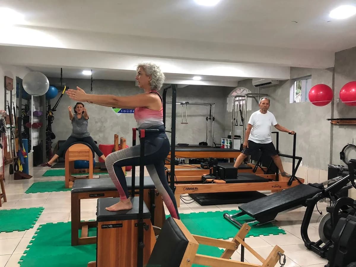 PILATES CLÍNICA DE SAÚDE E BEM ESTAR