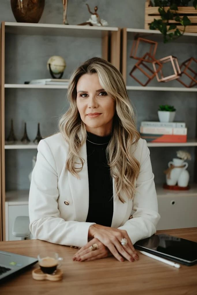 Dra Flávia Duarte - Harmonização Facial – foto 1