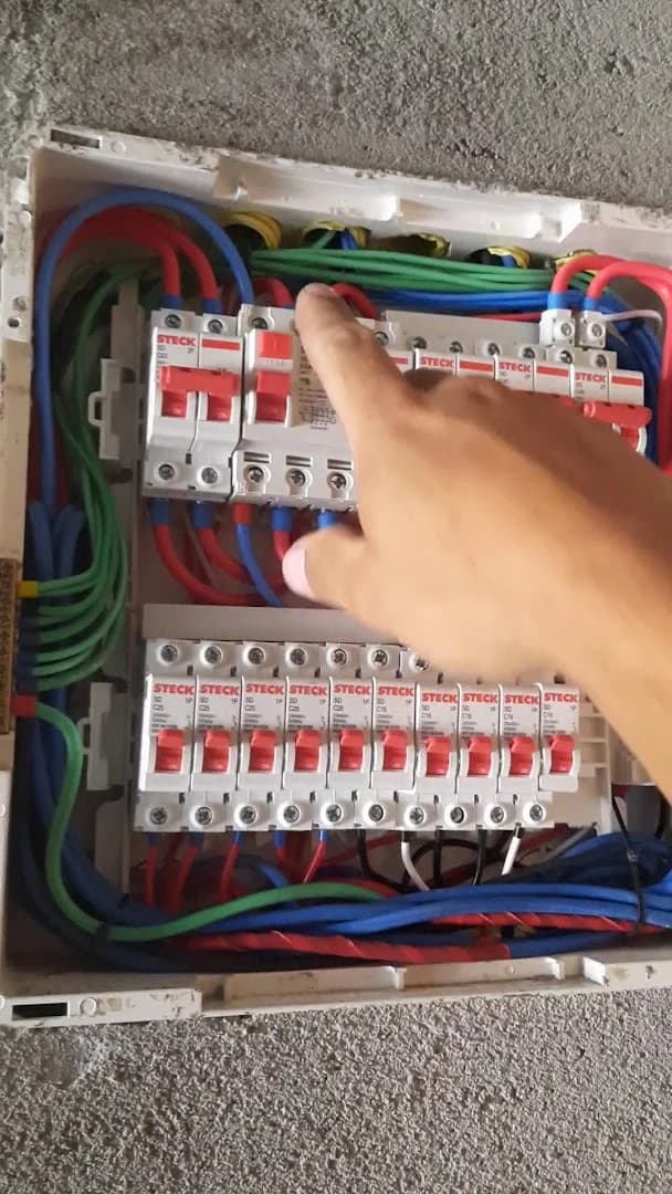 De Sá Manutenção do Lar Eletricista e Encanador – foto 2