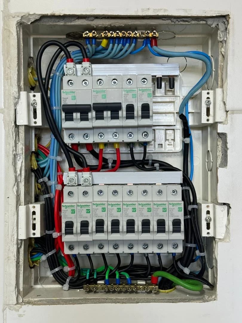 Eletricista residencial e predial em São Gonçalo e Niterói (Neutro Elétrica) – foto 1