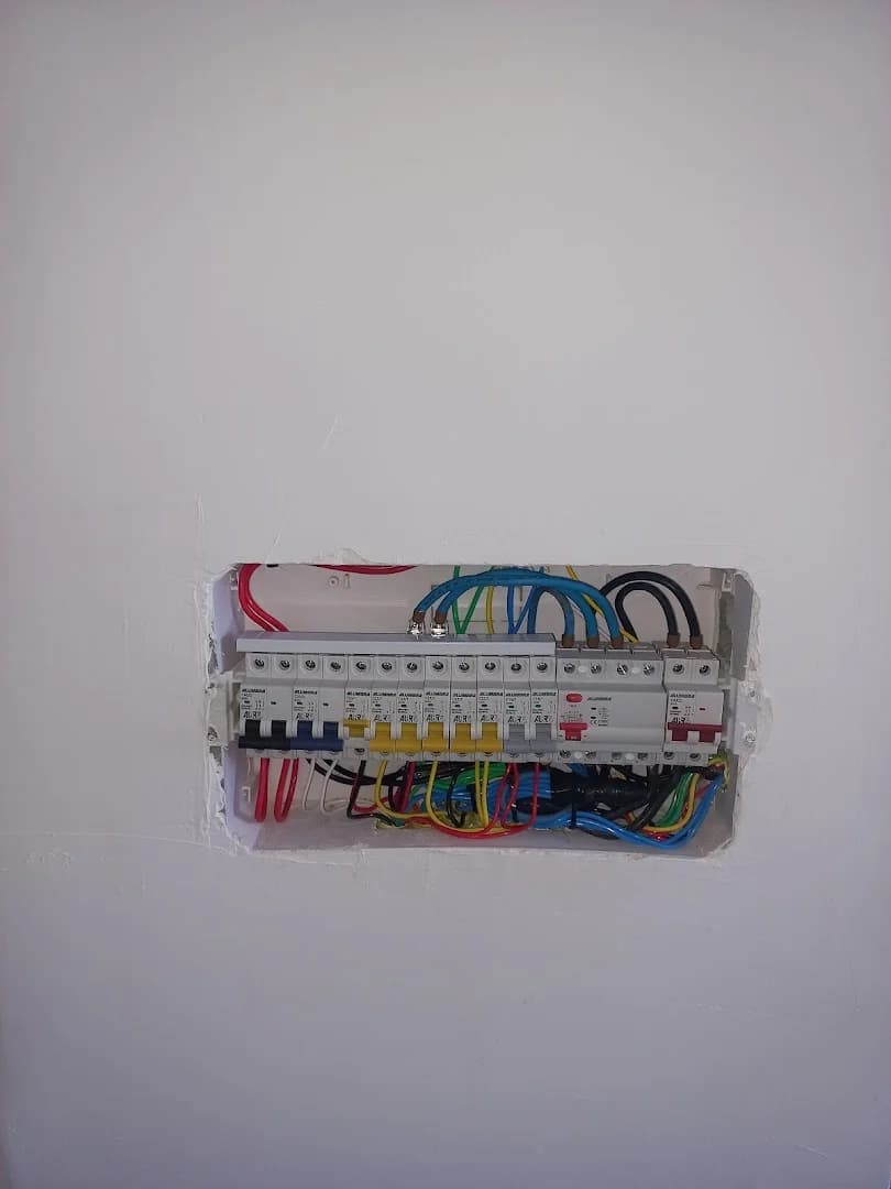 Eletricista Célio – foto 1