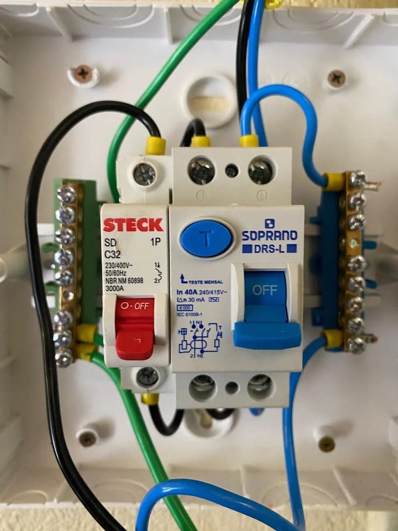 A.R Instalações Elétricas – foto 3