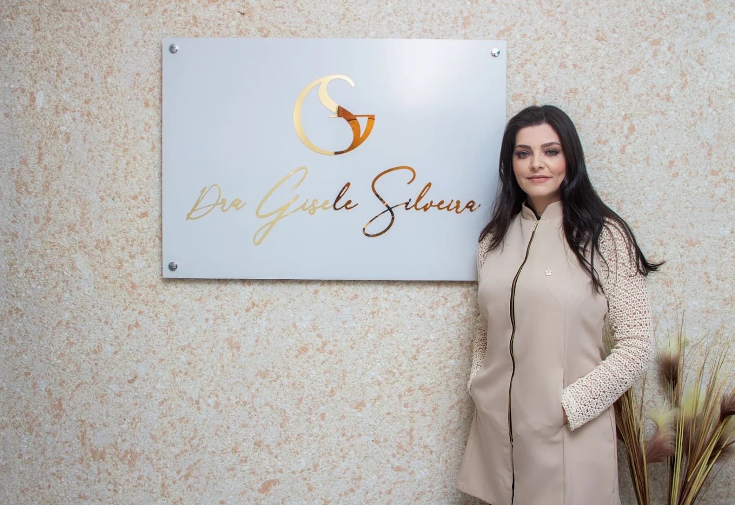 Clínica Dra. Gisele Silveira - Tricologista Avançada e Estética Integrativa