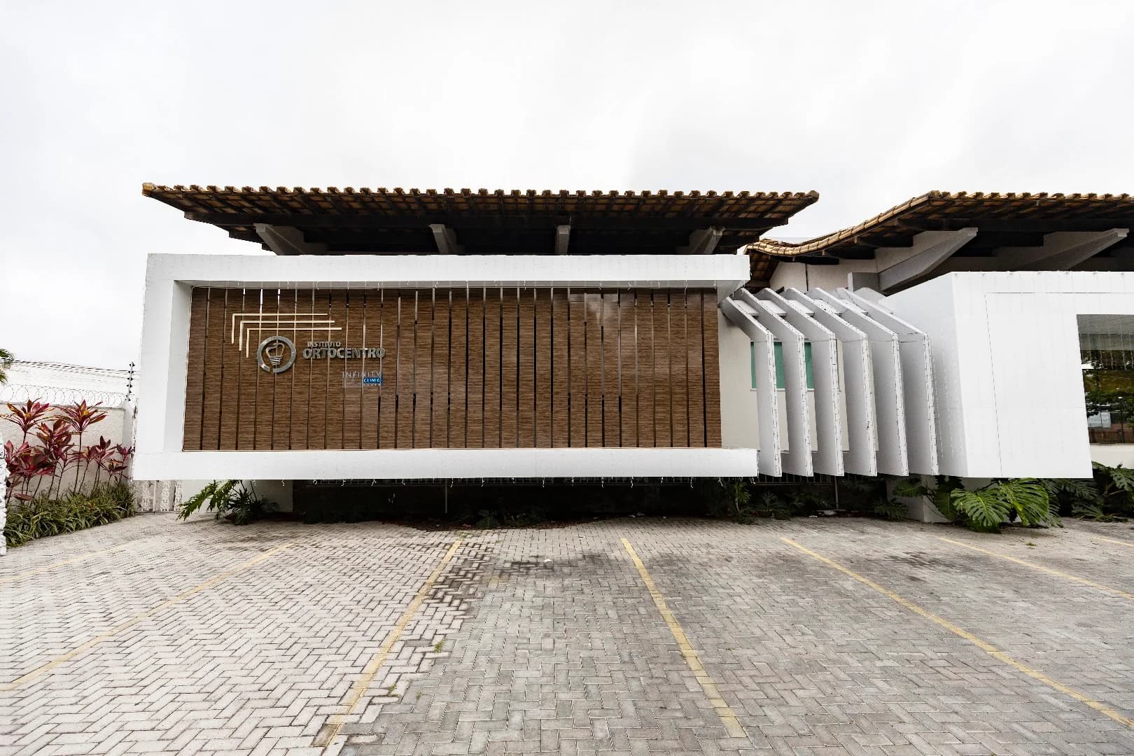 Instituto Ortocentro | Dentista | Implante Dentário | Santa Mônica | Feira de Santana - BA