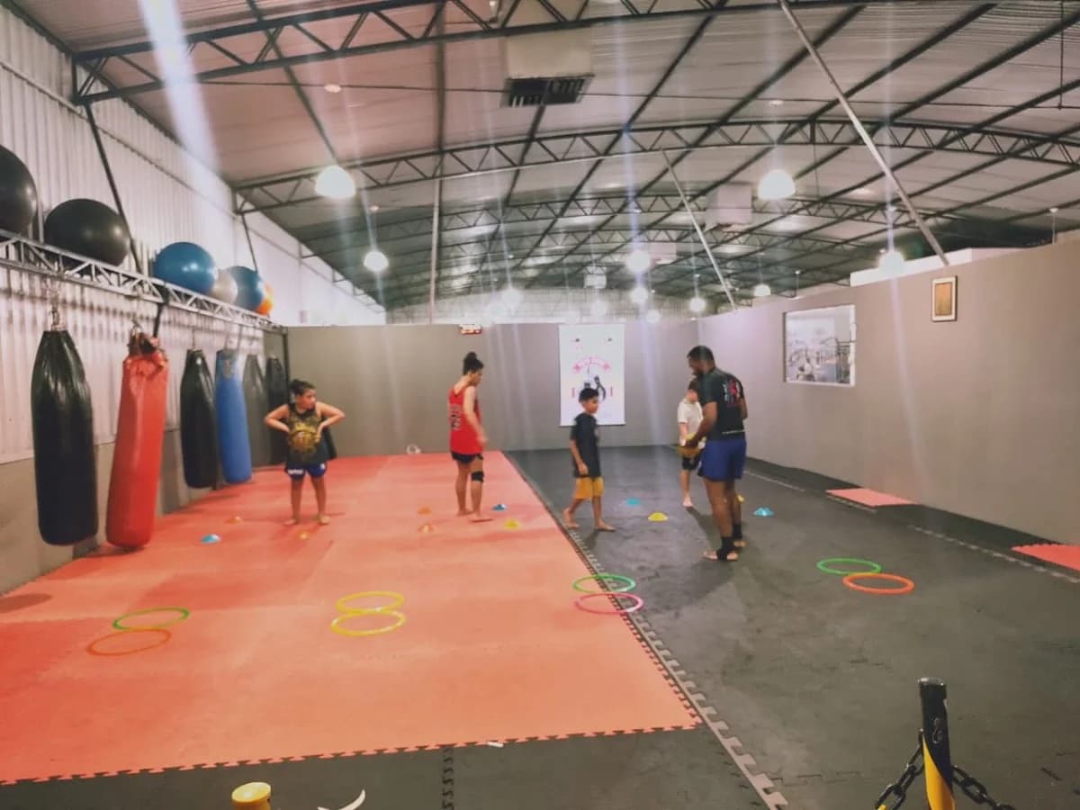 Academia Auê Zona 7 – foto 2