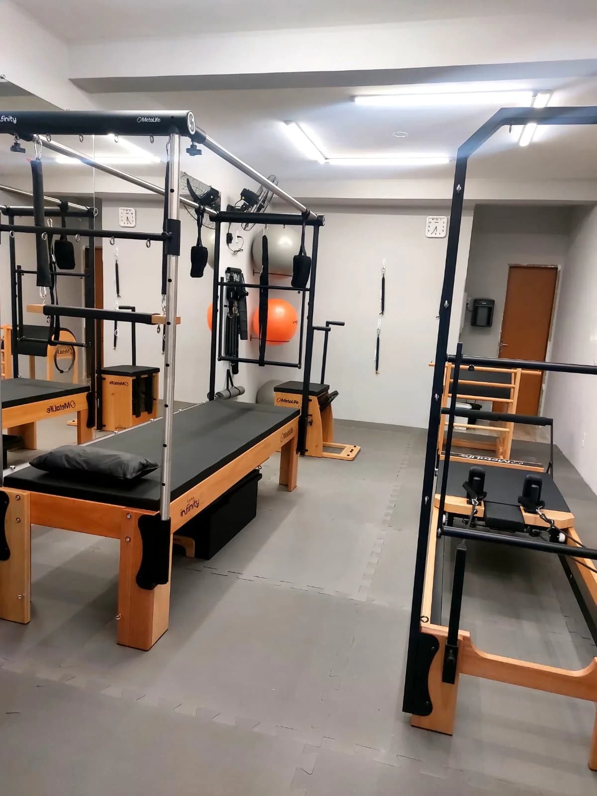 STUDIO LETICIA EVANGELISTA PILATES E FISIOTERAPIA LTDA – foto 3