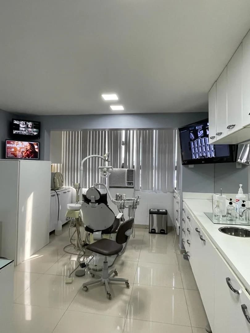 Dr Diego Mendonça Dentista em Itaipu – foto 2
