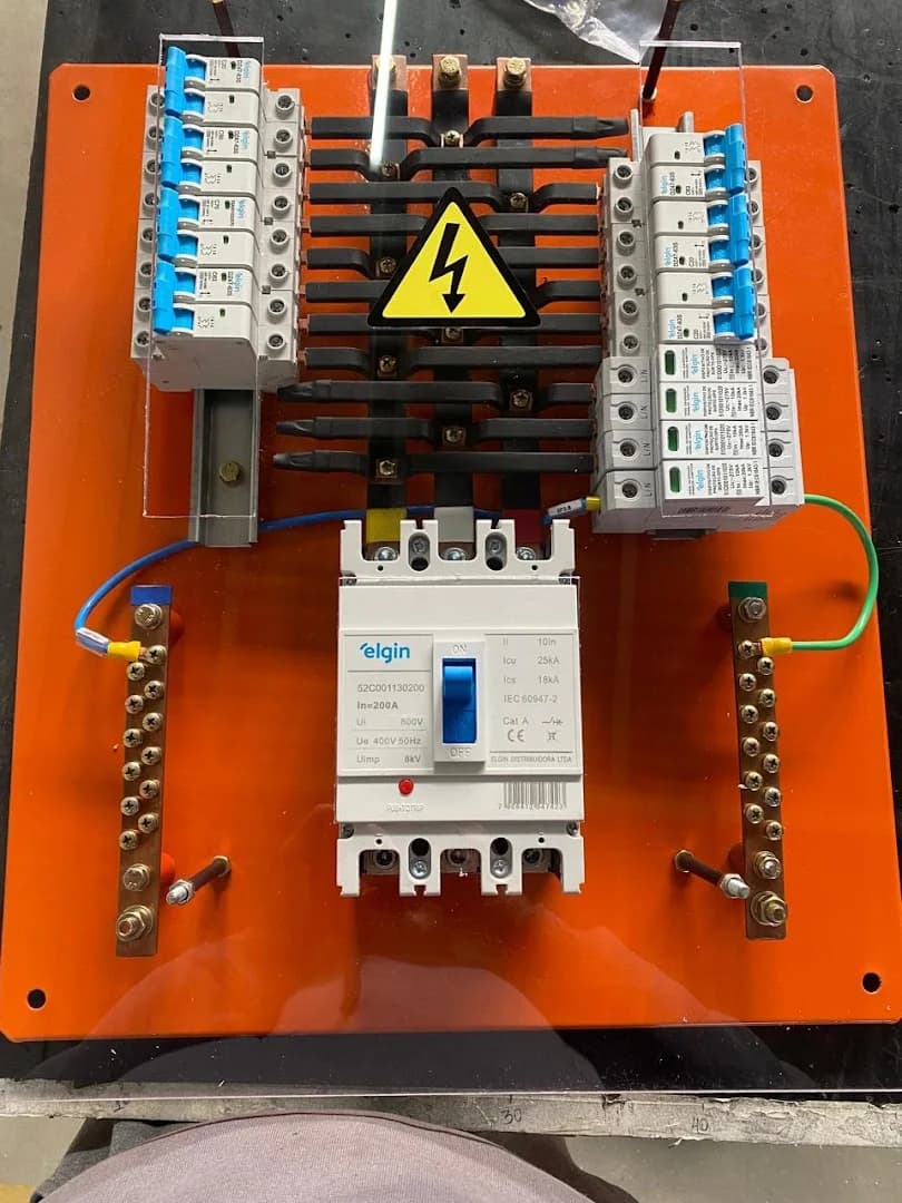 Eletricista Colombo - Eletrolleo - instalações , manutenção e iluminação. – foto 3