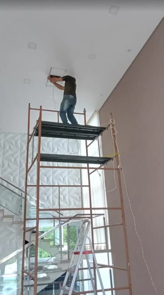 Eletricista e encanador profissional – foto 1