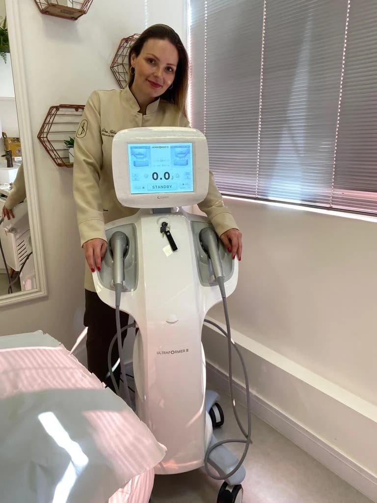 Clínica Júlia Schuch Biomedicina Estética - Especialista em Harmonização Facial - Novo Hamburgo – foto 2