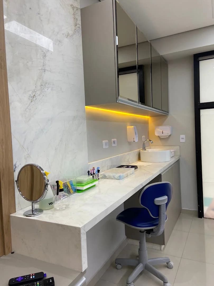 Torquato Odontologia | Invisalign e Implante Colombo – foto 3
