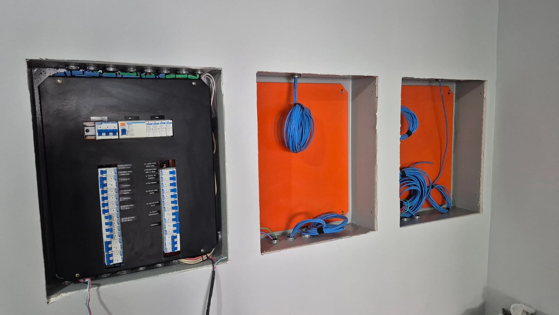 L C A Soluções Elétricas – foto 3