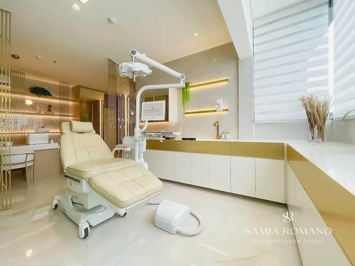 Dra. Sâmia Dias - Harmonização Facial e Botox em Maringá - PR – foto 3