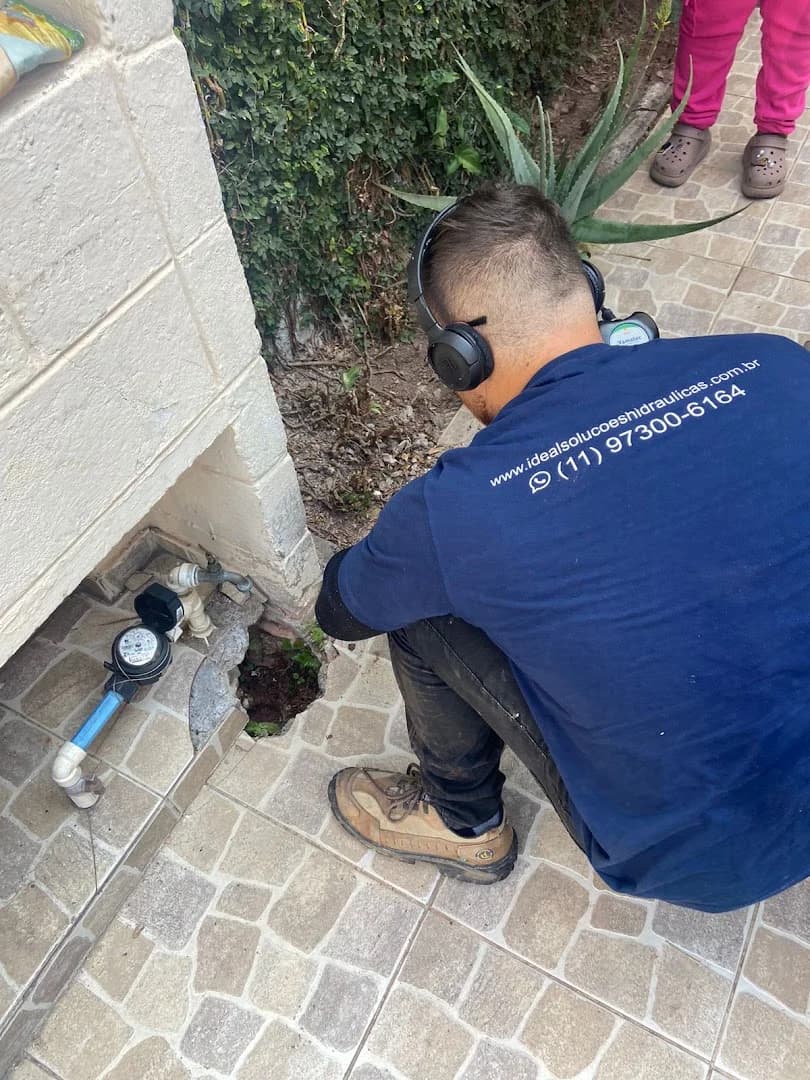 IDEAL Soluções Hidráulicas - Caça vazamento de água limpa e esgoto, desentupimento, instalações, reparos e consertos. – foto 1