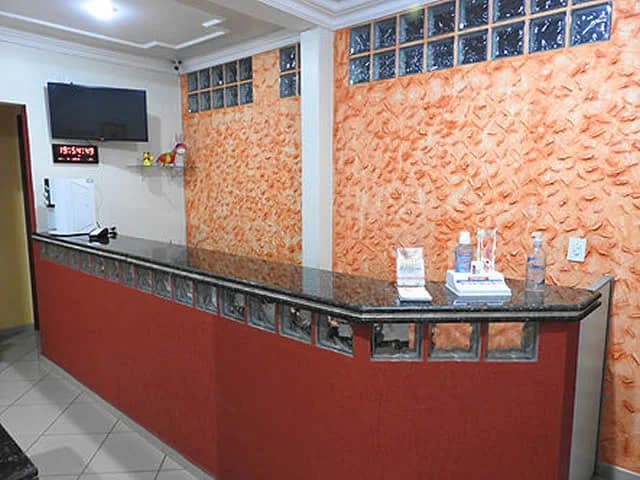 Sorria Ribeirão Clinica Odontológica. Equipe Odontoclim Brito&Peres Odontologia Dra Letícia Peres – foto 3
