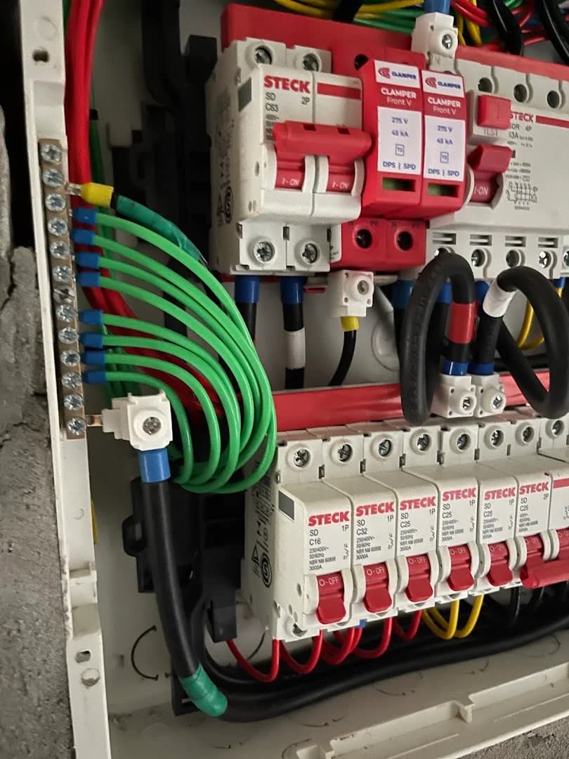 Eletricista em Salvador | Residencial, Comercial e Predial - Saulo Luz – foto 3