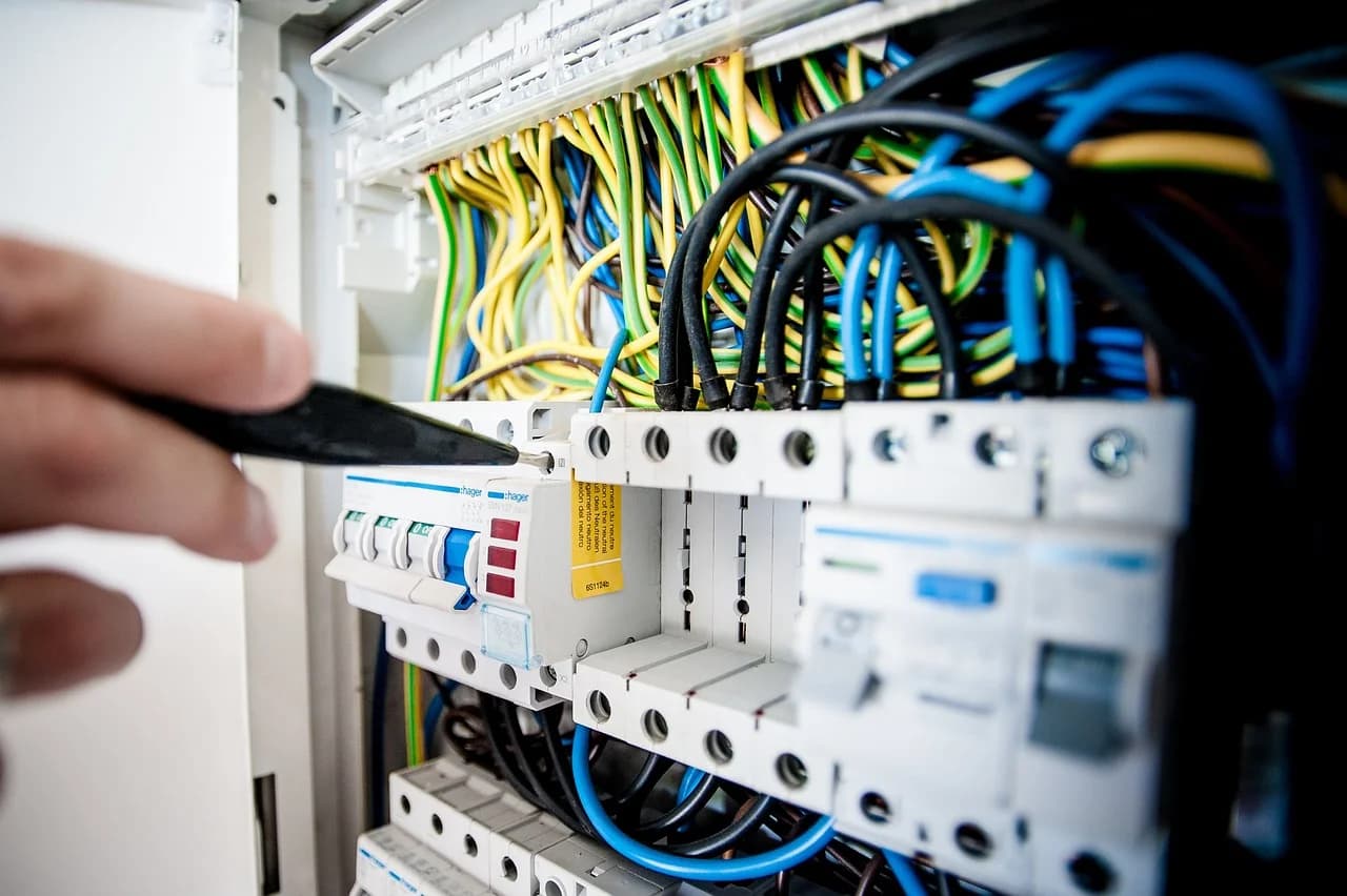 Eletric Instalação e Manutenção Elétrica em Ponta Grossa e Carambeí PR – foto 1