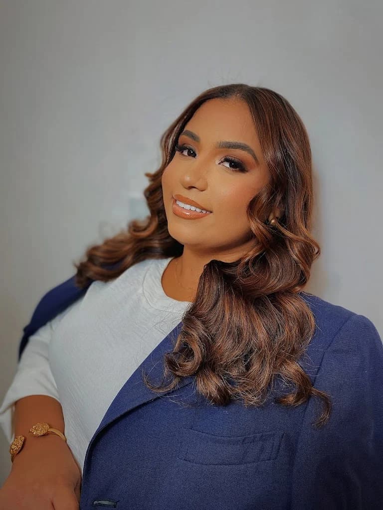 Fabiane Oliveira- Estética facial e corporal – foto 3