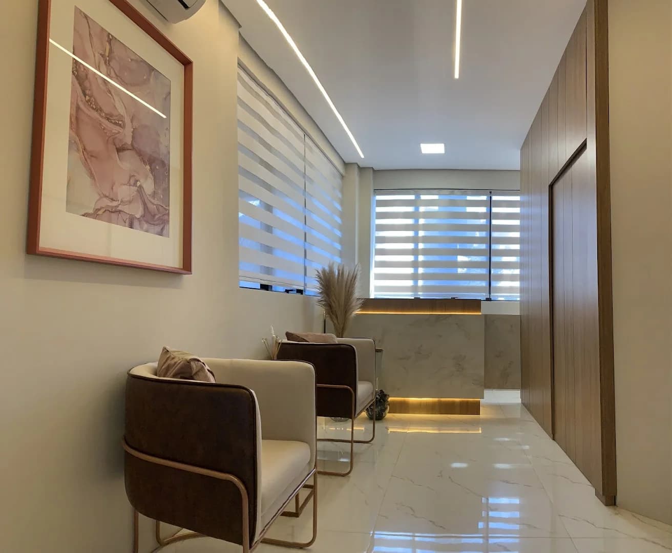 Dra Flavia Tomaroli - Harmonização e Cirurgia Facial – foto 2