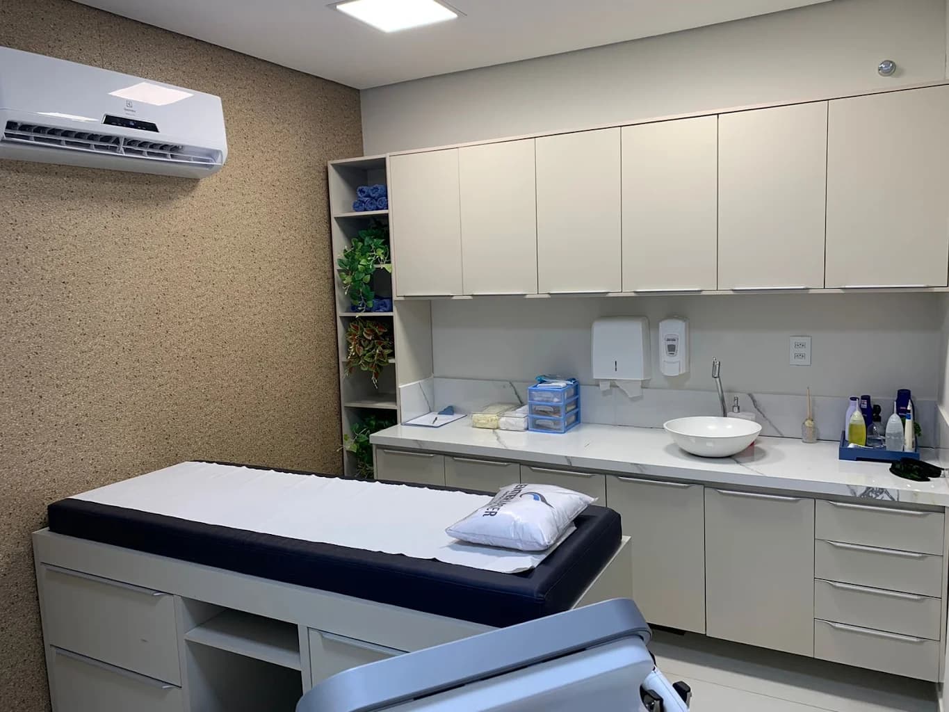 Center Laser - Botox, Preenchimento Labial e Depilação a Laser em Teresina – foto 3