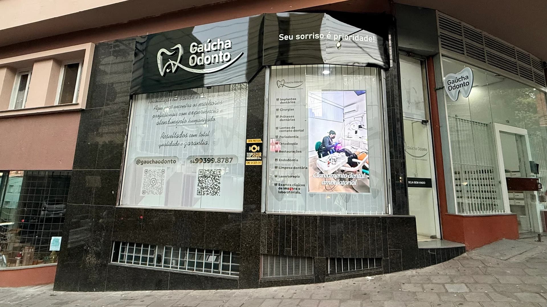 Gaúcha Odonto - Clínica odontológica - Implantes e Próteses – foto 1