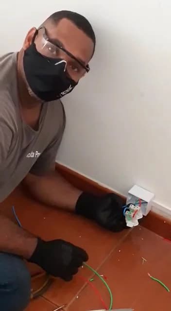 Eletricista predial e residencial serviços reparos manutenção 24h Anjos – foto 2