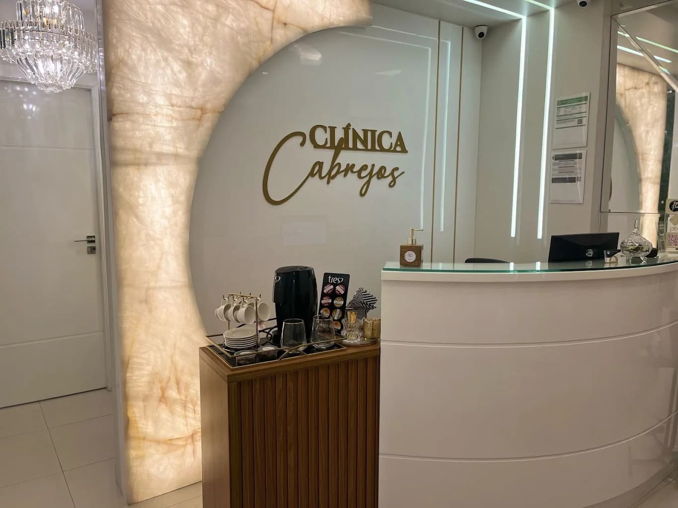 Dra. Patrícia Cabrejos - Harmonização Facial - Tricologia em Manaus - Tricologista – foto 3