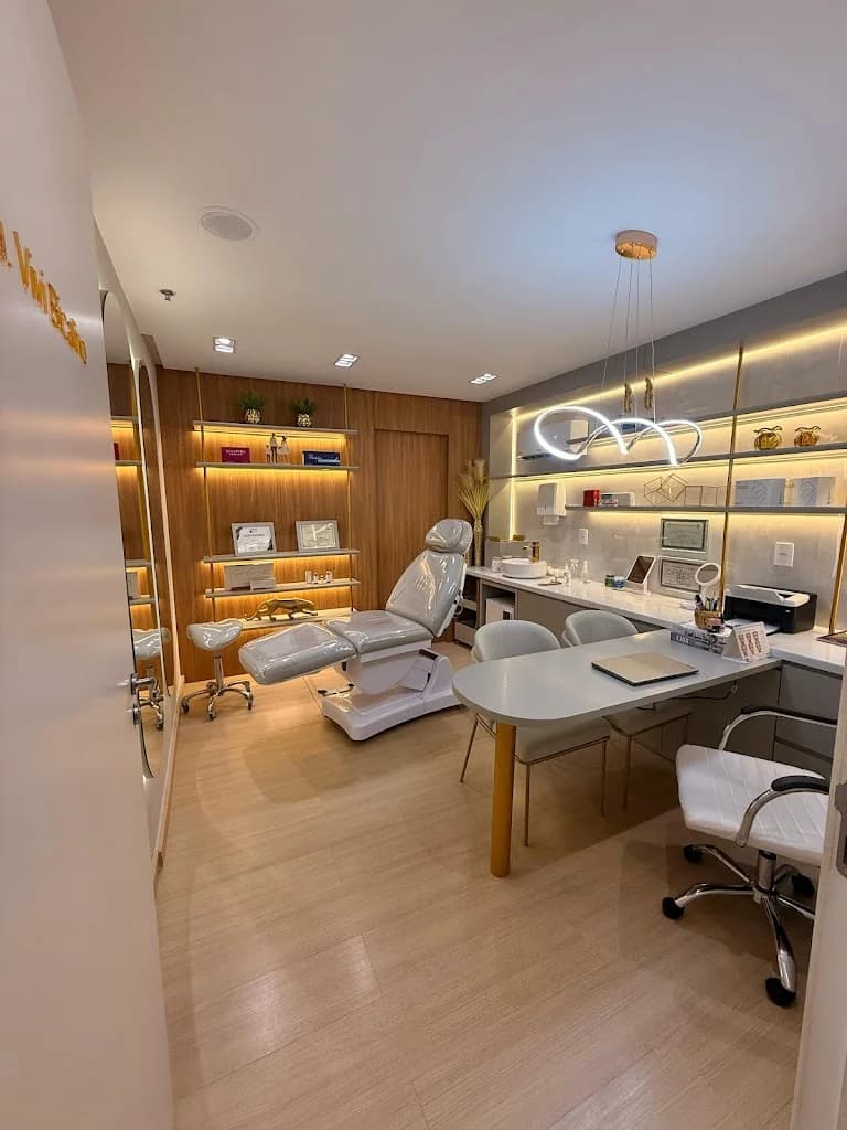 Dra. Vivi Bicalho - Harmonização Facial – foto 2
