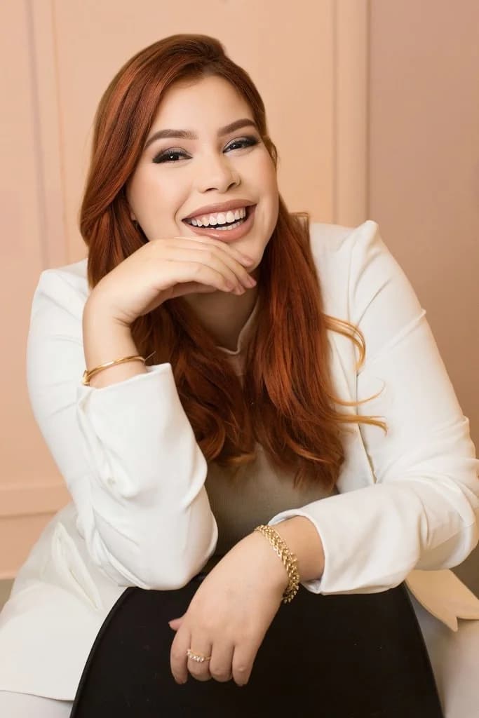 CliniKa - Dra. Karolyne Alves - Harmonização Facial e Corporal – foto 1