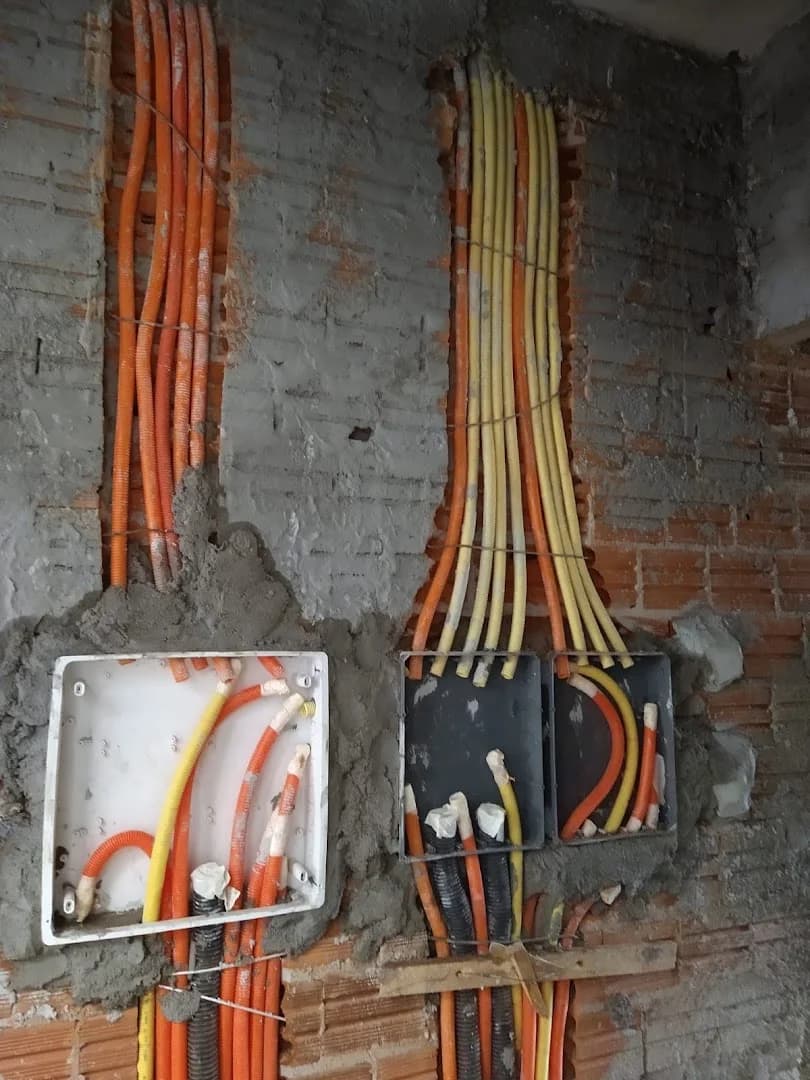 Andrei Encanador | Eletricista – foto 1
