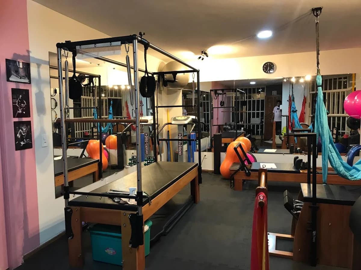 Estúdio Carmelina Santa Cruz | Pilates em Metropolitana | Núcleo Bandeirante - Distrito Federal – foto 2