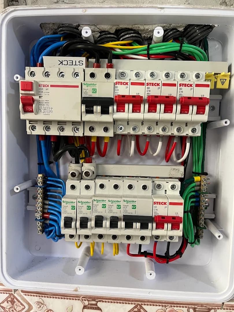 XT Resolve Eletricista em Jacareí e Região | Marido de Aluguel – foto 1