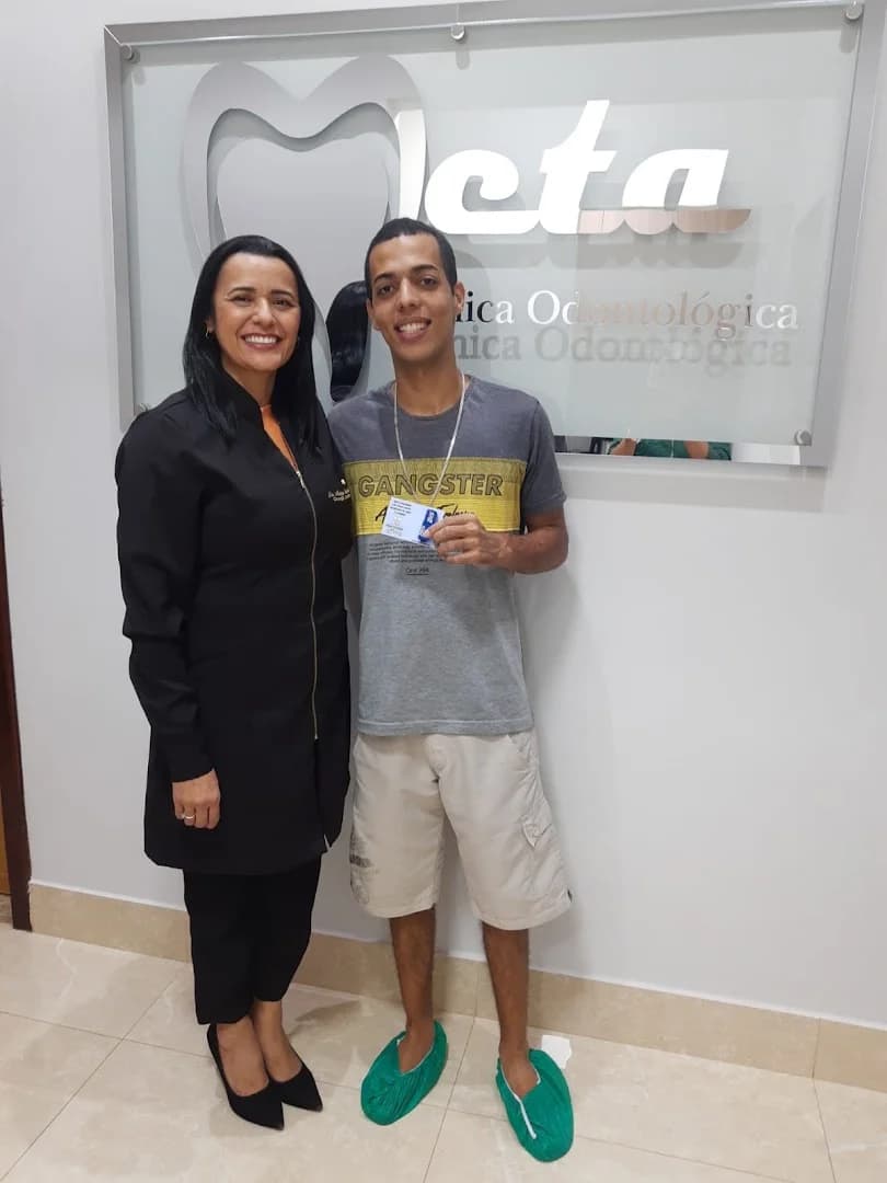 Dra. Andréa Viana Cavalcanti / dentista asa norte / odontologia asa norte – foto 2