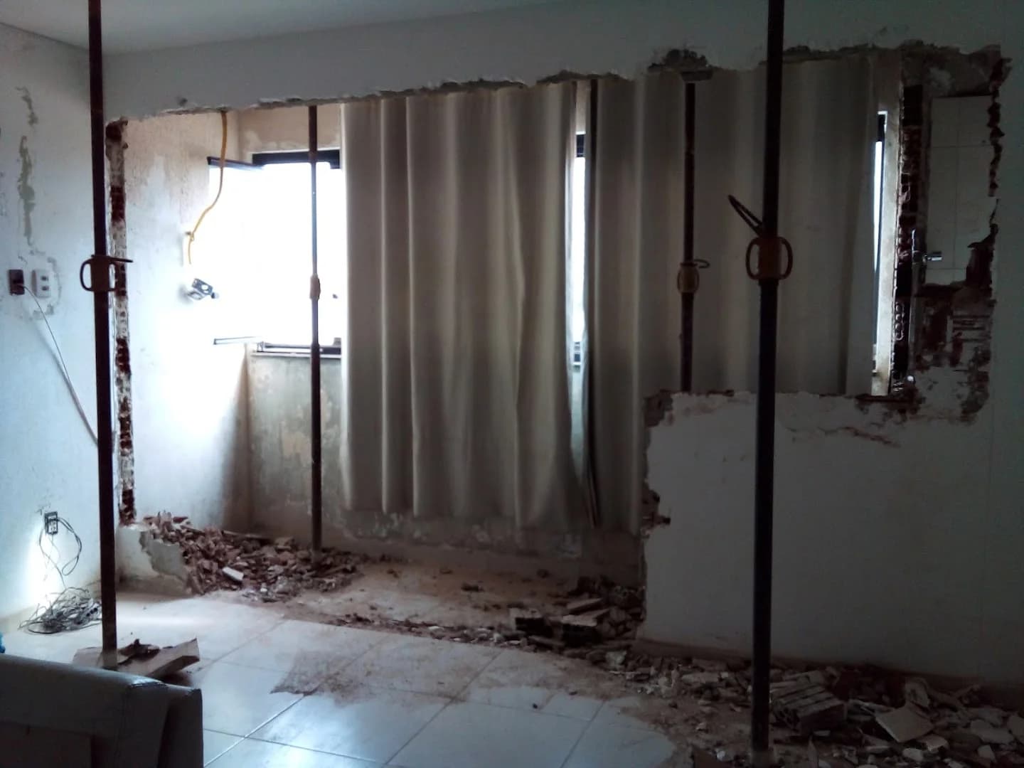 Adriano Eletricista | Bombeiro Hidráulico – foto 3