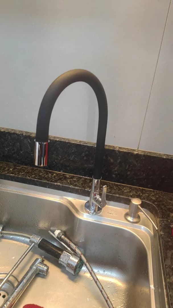 Pequenos Reparos Encanadores | Encanador em Londrina – foto 1